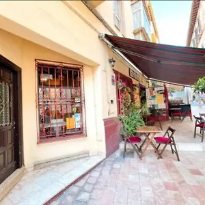 Céntrico Muy Luminoso, Junto Al Teatro Y Con Vistas A La Alcazaba Apartamento